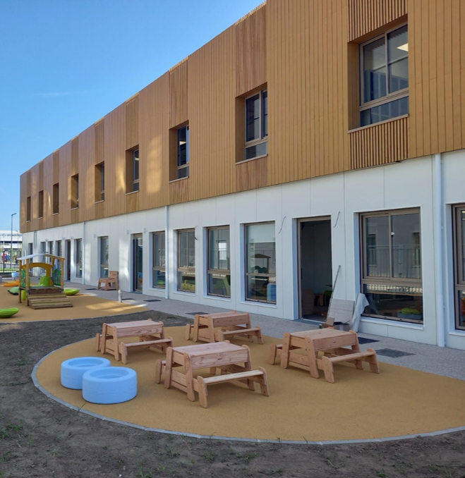 photo de la réalisation de la crèche modulaire d'Orsay
