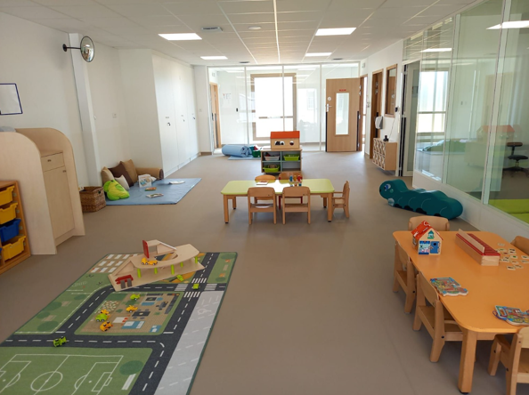 creche-modulaire-orsay-interieur photo du chantier réalisée de nuit.