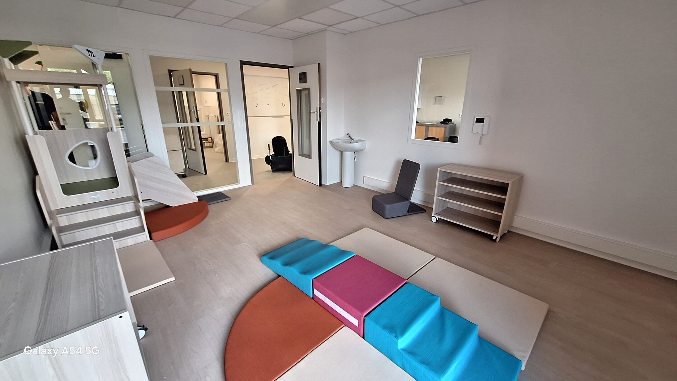 espace-interieur-creche espace intérieur de la crèche de Cherbourg